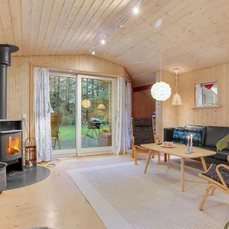 Eljena - 600m From The Sea In Ne Jutland By Interhome *