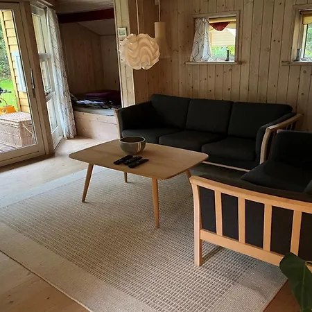 Eljena - 600m From The Sea By Interhome Feriehus Strandby