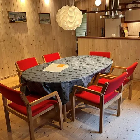 Eljena - 600m From The Sea By Interhome Feriehus