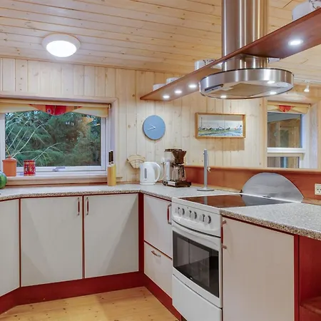 Eljena - 600m From The Sea By Interhome *